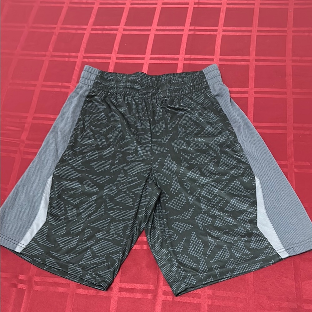 Tek Gear Basketball Gray Patterned Athletic Shorts, medium, 100% polyester